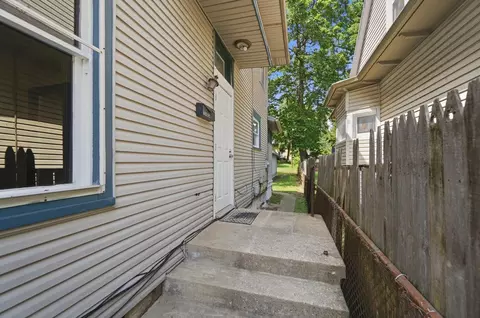 Exterior - 462-462 5 Stanton Ave, Springfield, OH 45503 photo 1 of 4