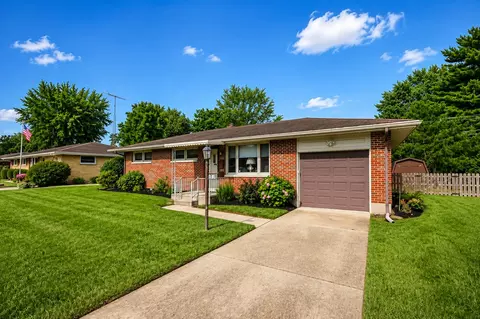 Exterior - 4735 W Ridgewood Rd, Springfield, OH 45503 photo 4 of 9