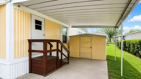 Exterior - 106 Concord Pl, Lima, OH 45805 photo 2 of 4