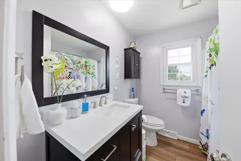 Bath - 3961 Mumper Rd, Springfield, OH 45502 photo 4 of 7