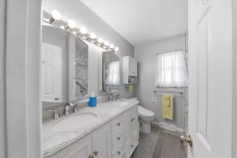 Bath - 3961 Mumper Rd, Springfield, OH 45502 photo 1 of 7