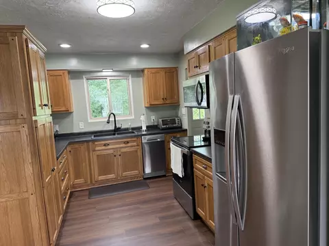 Kitchen - 821 Hemlock St, Celina, OH 45822 photo 7 of 7