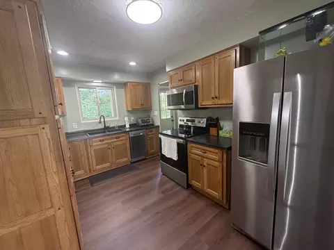 Kitchen - 821 Hemlock St, Celina, OH 45822 photo 2 of 7