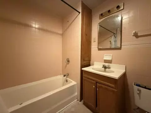 Bath - 468 E Cecil St, Springfield, OH 45503 photo 2 of 2