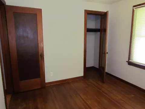 Bedroom - 600 S Clairmont Ave, Springfield, OH 45505 photo 2 of 4