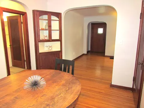 Dining - 600 S Clairmont Ave, Springfield, OH 45505 photo 2 of 3