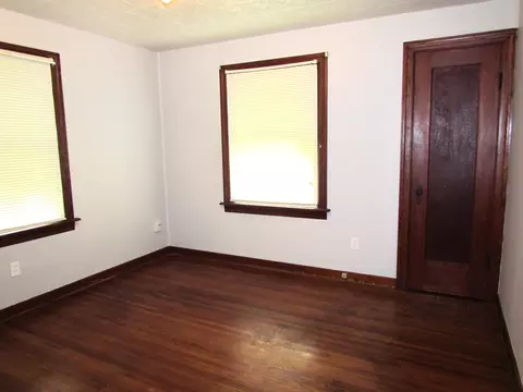 Bedroom - 600 S Clairmont Ave, Springfield, OH 45505 photo 3 of 4