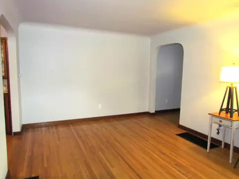 Living - 600 S Clairmont Ave, Springfield, OH 45505 photo 3 of 3