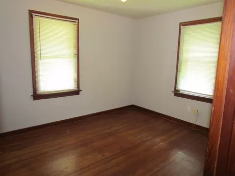 Bedroom - 600 S Clairmont Ave, Springfield, OH 45505 photo 1 of 4