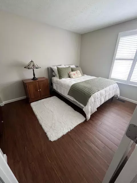 Bedroom - 2715 Red Coach Dr, Springfield, OH 45503 photo 1 of 2