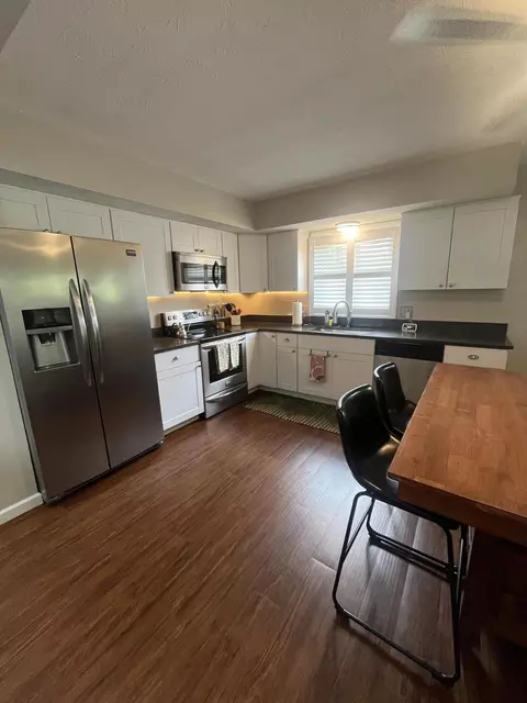 Kitchen - 2715 Red Coach Dr, Springfield, OH 45503 photo 1 of 2
