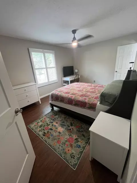 Bedroom - 2715 Red Coach Dr, Springfield, OH 45503 photo 2 of 2