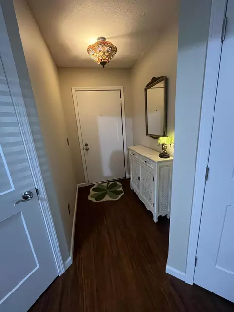 Entry Way - 2715 Red Coach Dr, Springfield, OH 45503 photo 1 of 1