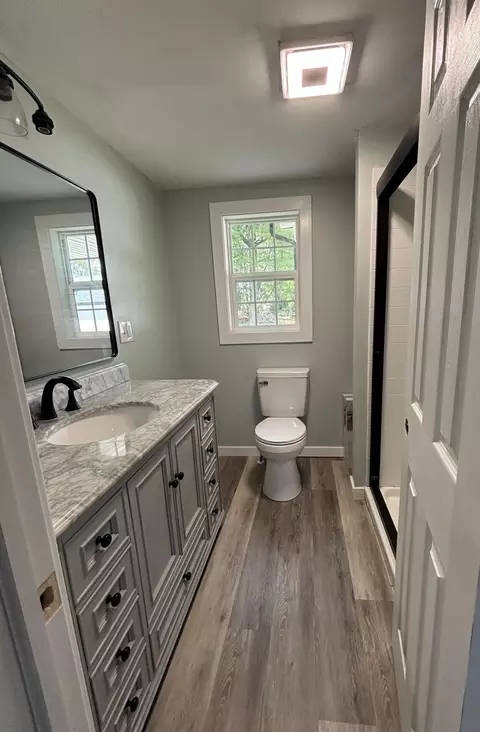 Bath - 513 Kinnane Ave, Springfield, OH 45505 photo 3 of 3