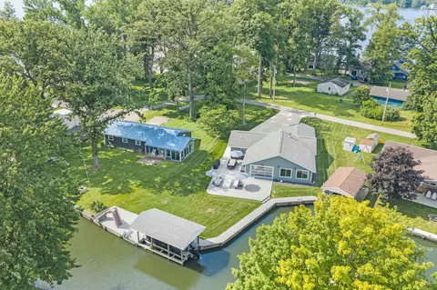 9024 Walnut St, Huntsville, OH 43324