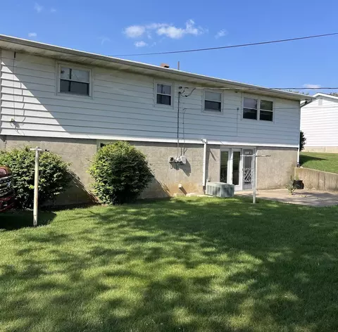 Exterior - 211 E North St, Anna, OH 45302 photo 3 of 3