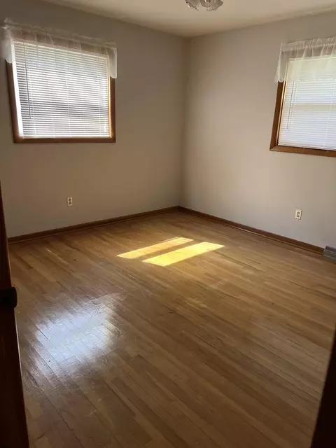 Bedroom - 211 E North St, Anna, OH 45302 photo 4 of 5