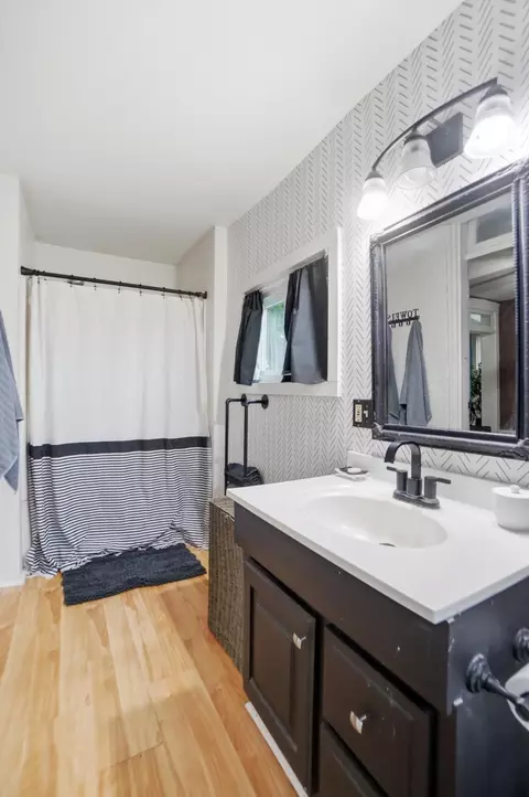 Bath - 323 N Main St, De Graff, OH 43318 photo 6 of 7