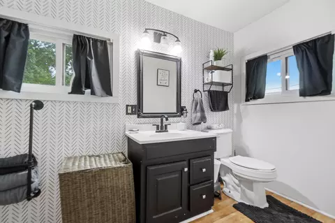 Bath - 323 N Main St, De Graff, OH 43318 photo 7 of 7