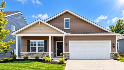 1129 Sherwood Loop, Bellefontaine, OH 43311