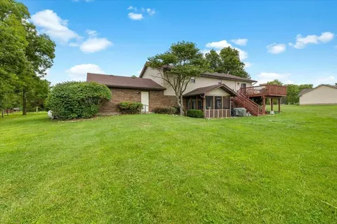 Exterior - 3333 Rocky Point Rd, Springfield, OH 45502 photo 7 of 10