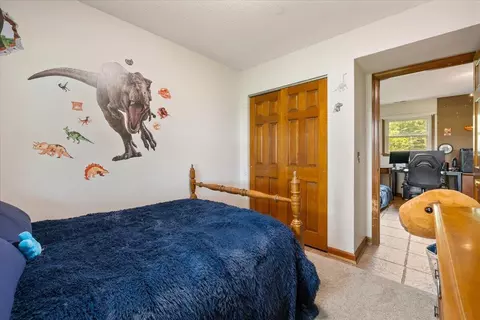 Bedroom - 3333 Rocky Point Rd, Springfield, OH 45502 photo 6 of 7