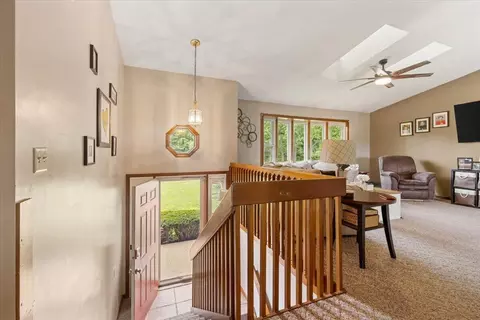 Entry Way - 3333 Rocky Point Rd, Springfield, OH 45502 photo 1 of 3
