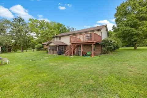 Exterior - 3333 Rocky Point Rd, Springfield, OH 45502 photo 6 of 10