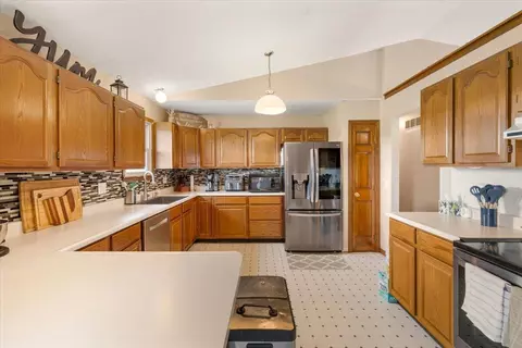 Kitchen - 3333 Rocky Point Rd, Springfield, OH 45502 photo 1 of 4
