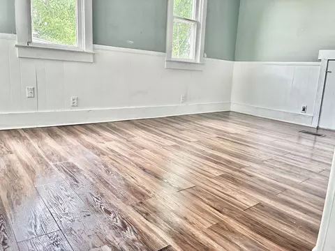 Living - 227 E Northern Ave, Springfield, OH 45503 photo 6 of 6