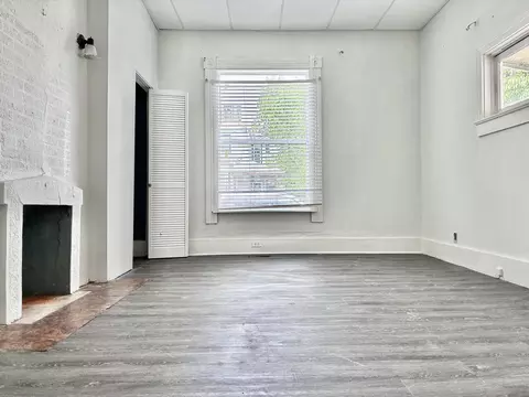 Living - 227 E Northern Ave, Springfield, OH 45503 photo 3 of 6