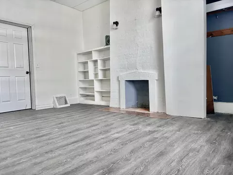 Living - 227 E Northern Ave, Springfield, OH 45503 photo 2 of 6