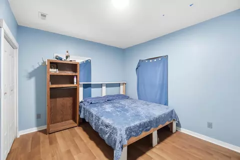 Bedroom - 102 S Freeman St, Springfield, OH 45505 photo 2 of 15