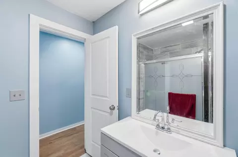 Bath - 102 S Freeman St, Springfield, OH 45505 photo 3 of 5
