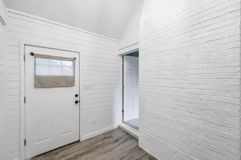 Entry Way - 39 Oaksmere Rd, Springfield, OH 45503 photo 1 of 2
