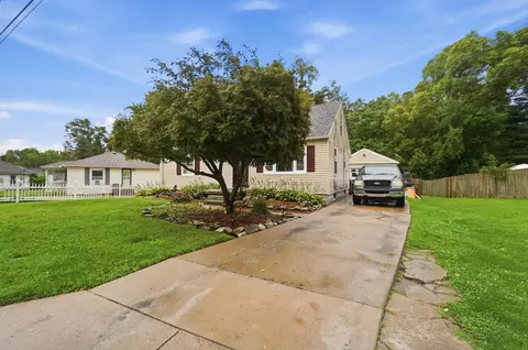 Exterior - 1310 Texas Ave, Springfield, OH 45505 photo 4 of 14