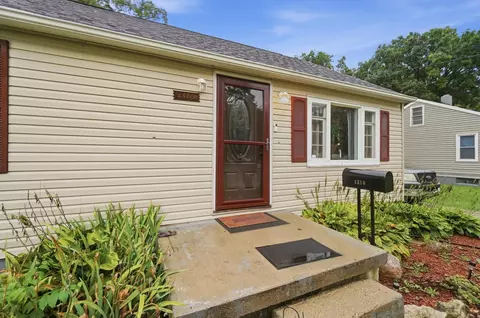 Exterior - 1310 Texas Ave, Springfield, OH 45505 photo 6 of 14