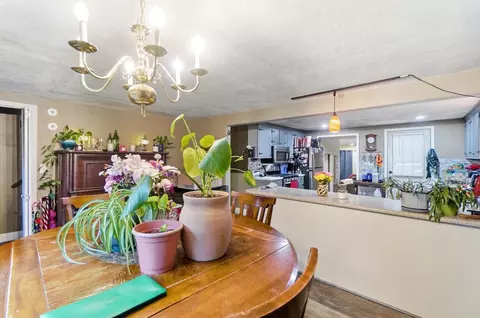 Dining - 1310 Texas Ave, Springfield, OH 45505 photo 3 of 3