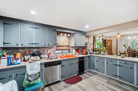 Kitchen - 1310 Texas Ave, Springfield, OH 45505 photo 2 of 2