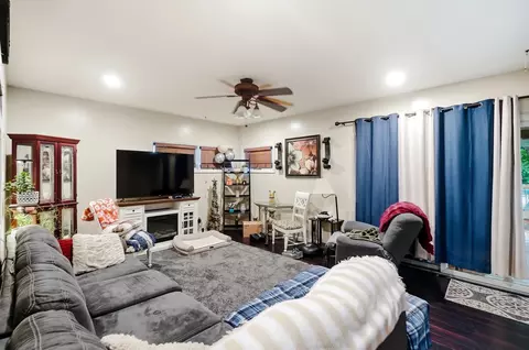Living - 1310 Texas Ave, Springfield, OH 45505 photo 1 of 3