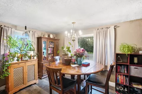 Dining - 1310 Texas Ave, Springfield, OH 45505 photo 2 of 3