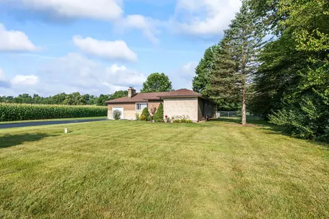 Exterior - 4179 Upper Valley Pike, Springfield, OH 45502 photo 1 of 6