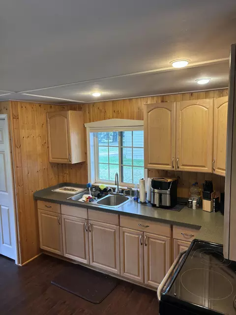 Kitchen - 12063 Hickory Dr, Minster, OH 45865 photo 4 of 7