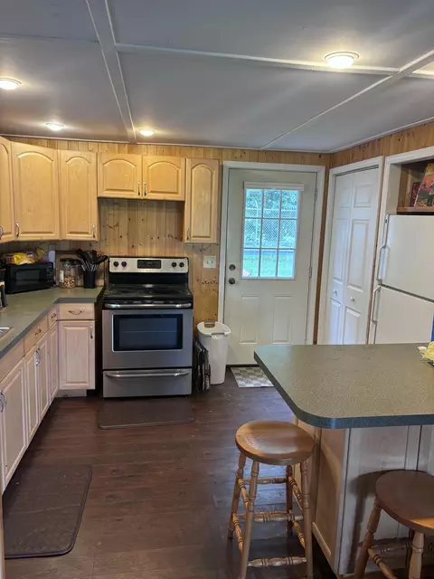 Kitchen - 12063 Hickory Dr, Minster, OH 45865 photo 6 of 7