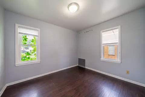 Bedroom - 333 E Bruce Ave, Dayton, OH 45405 photo 2 of 3