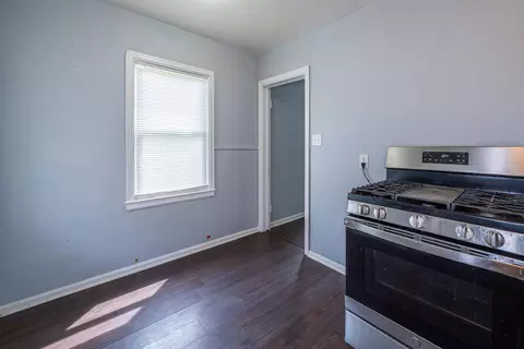Entry Way - 333 E Bruce Ave, Dayton, OH 45405 photo 1 of 1