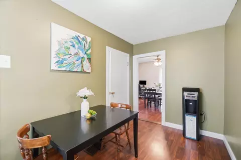 Dining - 450 E Cassilly St, Springfield, OH 45503 photo 4 of 5