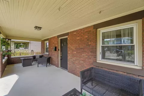 Exterior - 450 E Cassilly St, Springfield, OH 45503 photo 7 of 18