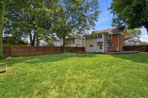 Exterior - 450 E Cassilly St, Springfield, OH 45503 photo 10 of 18
