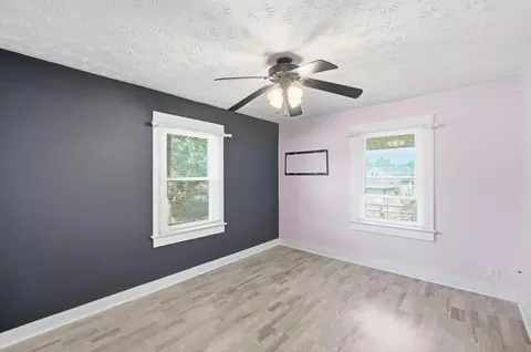 Bedroom - 450 E Cassilly St, Springfield, OH 45503 photo 5 of 10